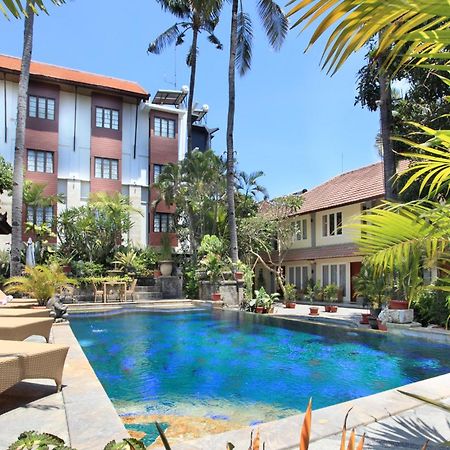 Restu Bali Hotel Legian Exteriör bild