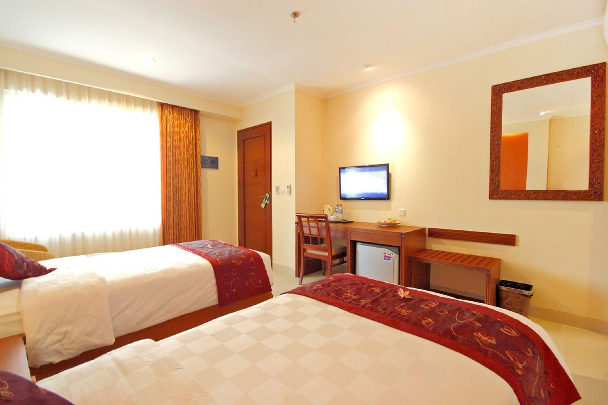 Restu Bali Hotel Legian Exteriör bild
