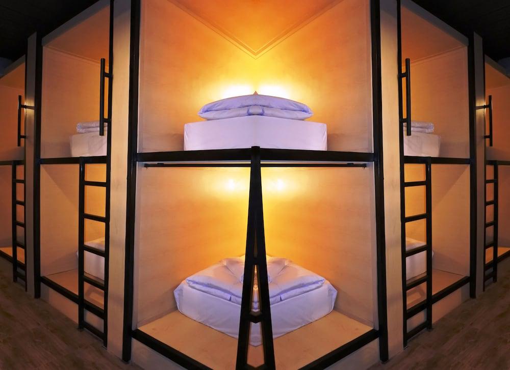Restu Bali Hotel Legian Exteriör bild