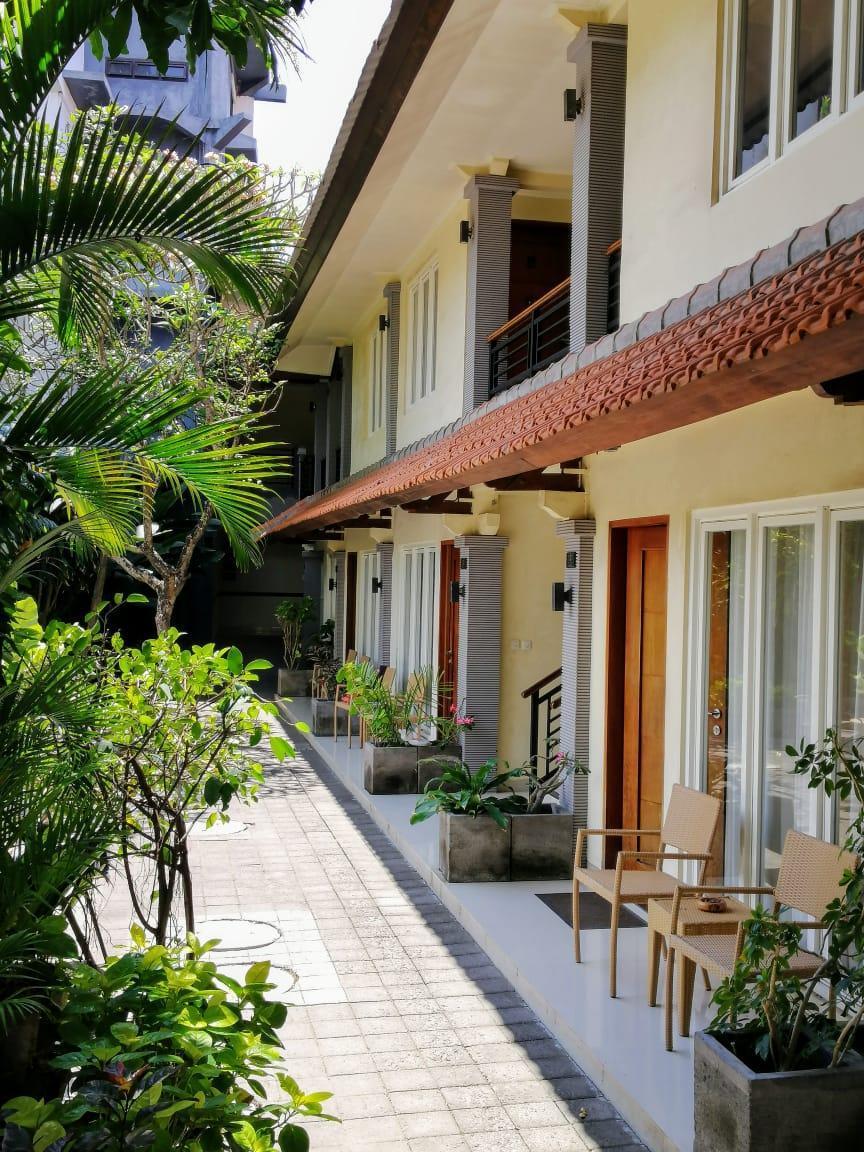 Restu Bali Hotel Legian Exteriör bild