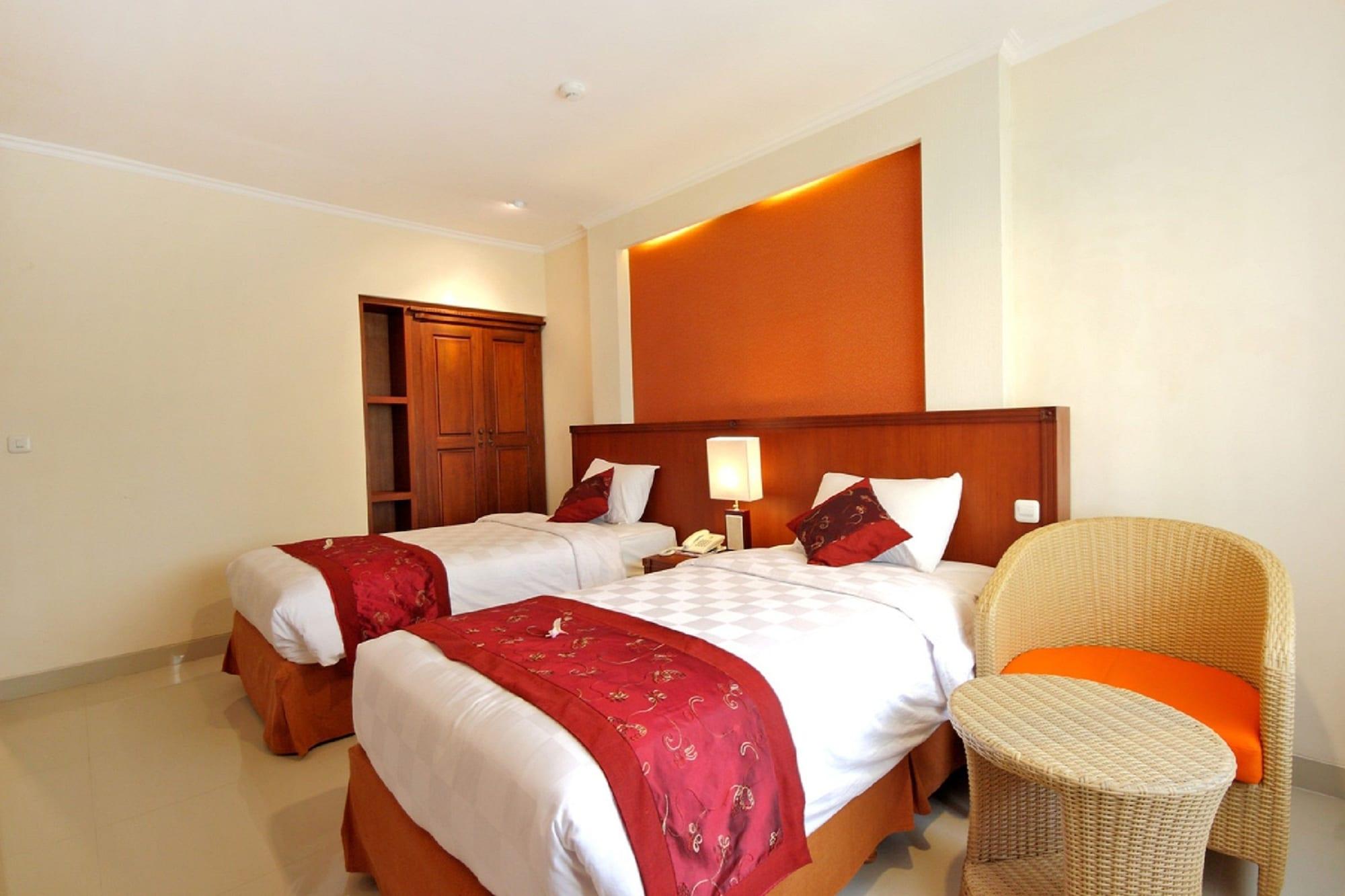 Restu Bali Hotel Legian Exteriör bild