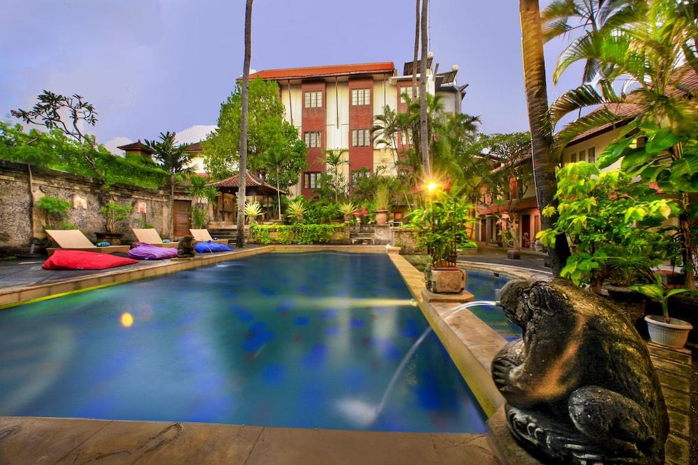 Restu Bali Hotel Legian Exteriör bild
