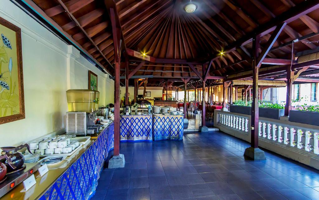 Restu Bali Hotel Legian Exteriör bild