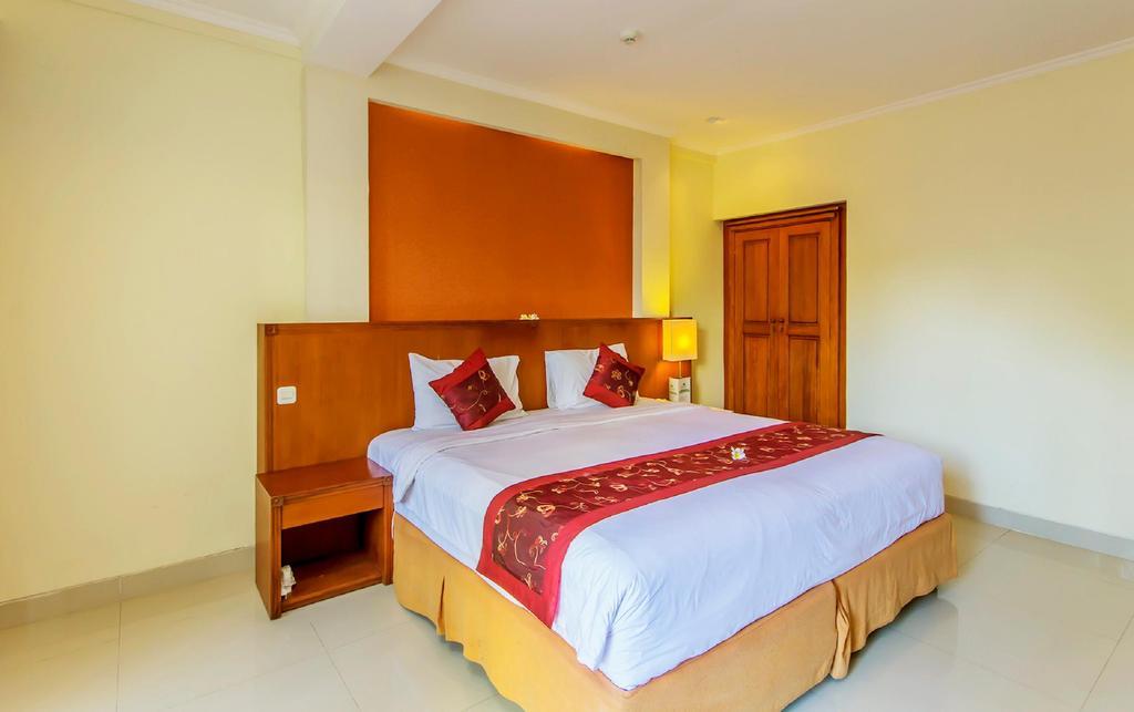 Restu Bali Hotel Legian Exteriör bild