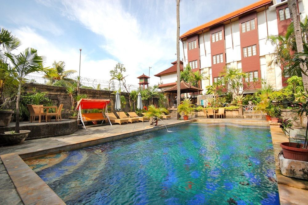 Restu Bali Hotel Legian Exteriör bild