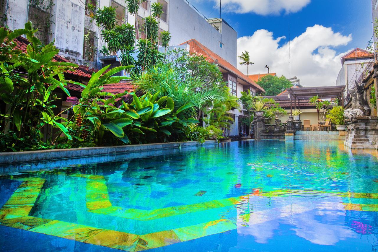 Restu Bali Hotel Legian Exteriör bild